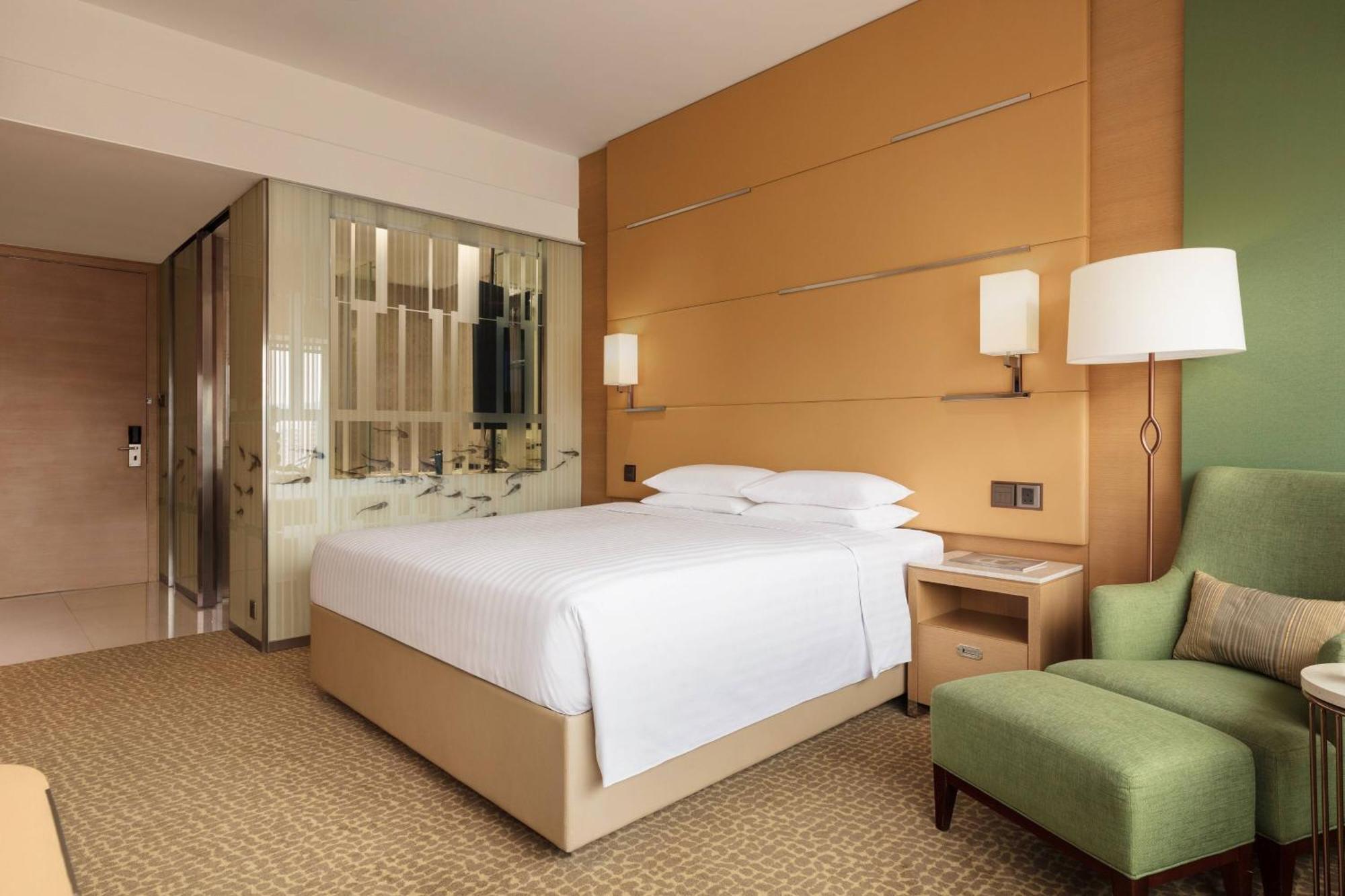 Courtyard By Marriott Hong Kong Sha Tin Hotel Bagian luar foto