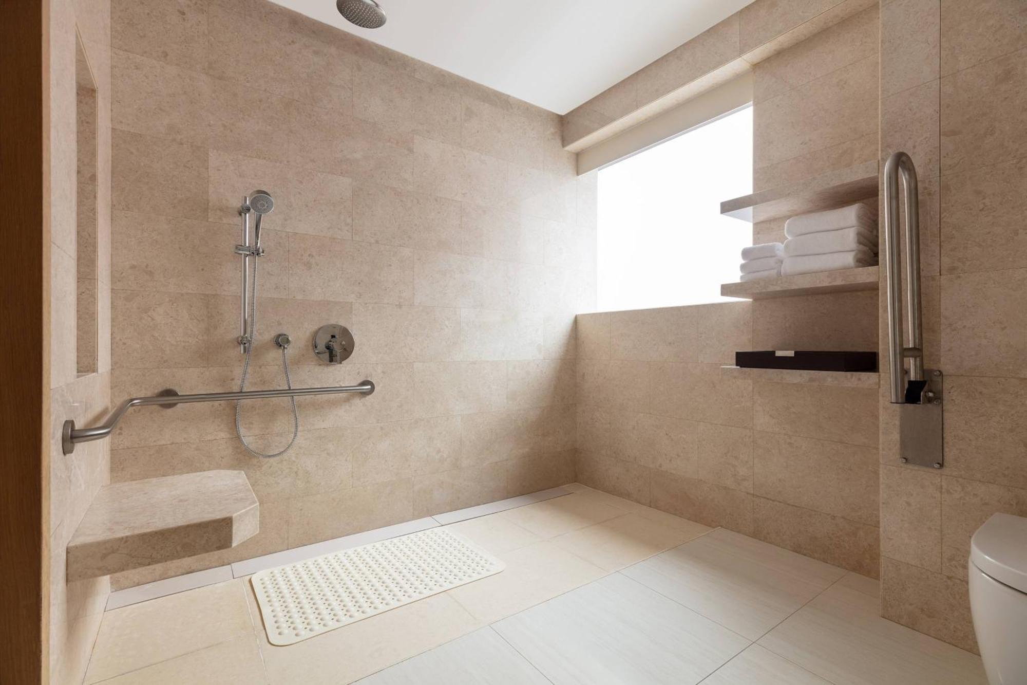 Courtyard By Marriott Hong Kong Sha Tin Hotel Bagian luar foto